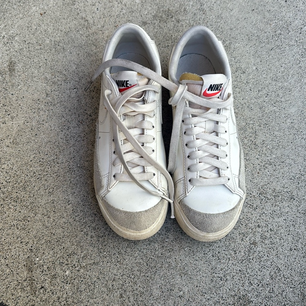 NIKE blazer Low Platform Size 6 womens